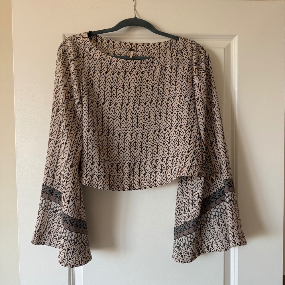 Free People Stars Aligned Bell Sleeve Crop Top Size XS